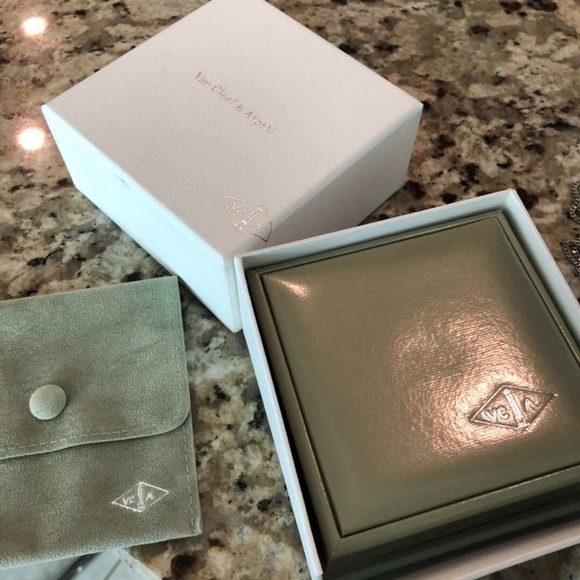 VCA necklace - Picture 2 of 3